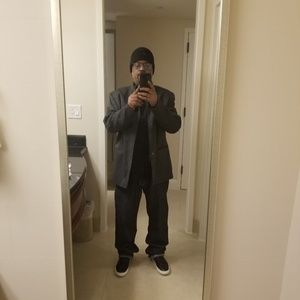 Meet your Posher, Raymond